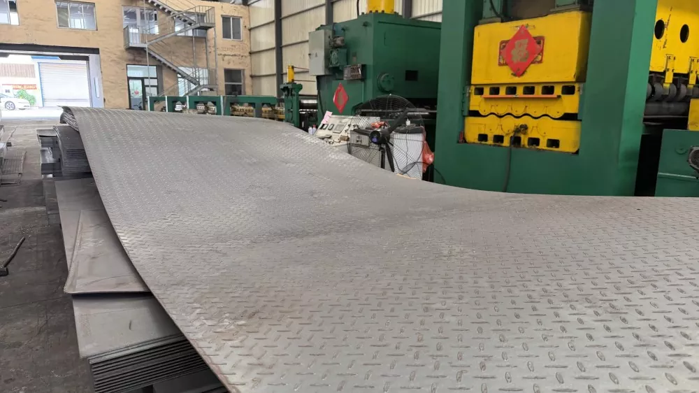 Galvanized Floor Diamond Plate